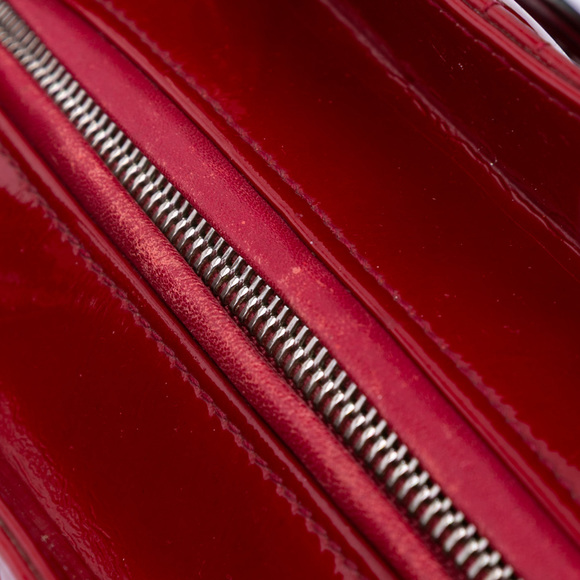 Pre-Loved Dior Medium Patent Cannage Lady Dior - Picture 8 of 12